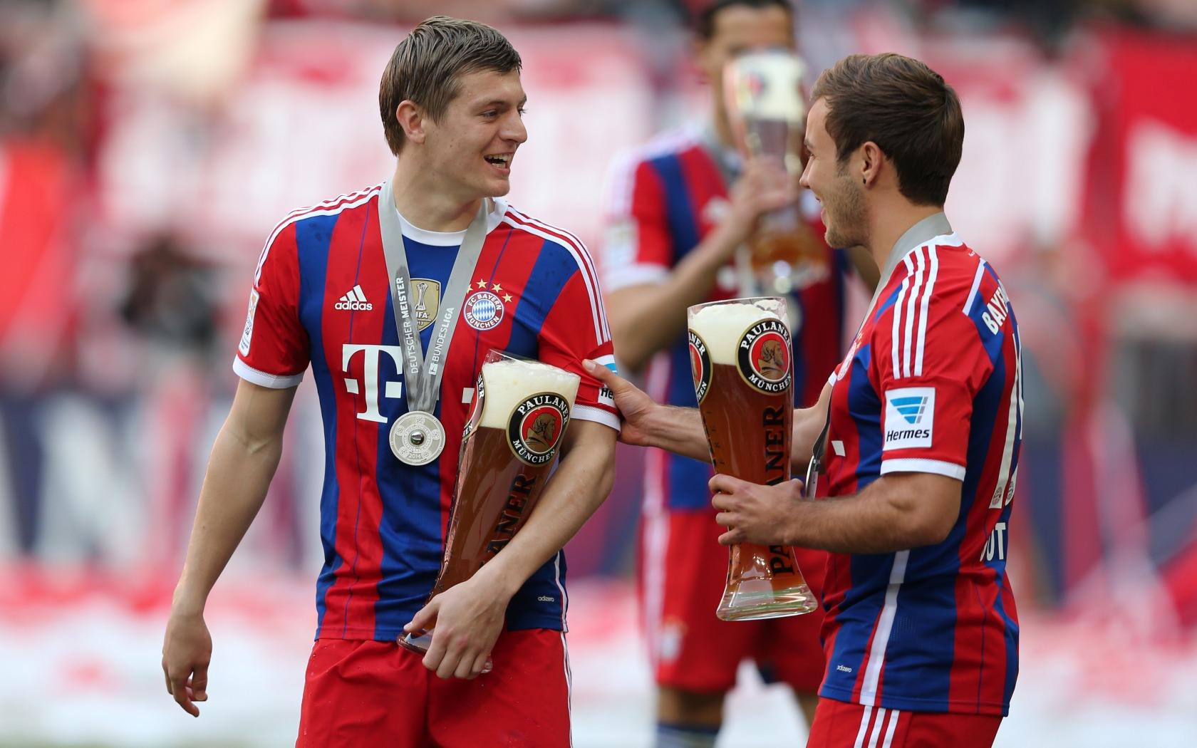 斯基拉：米兰派球探考察萨索洛中卫穆哈雷莫维奇和伊泽斯（斯基拉称：米兰派出球探考察萨索洛中卫穆哈雷莫维奇与伊泽斯）