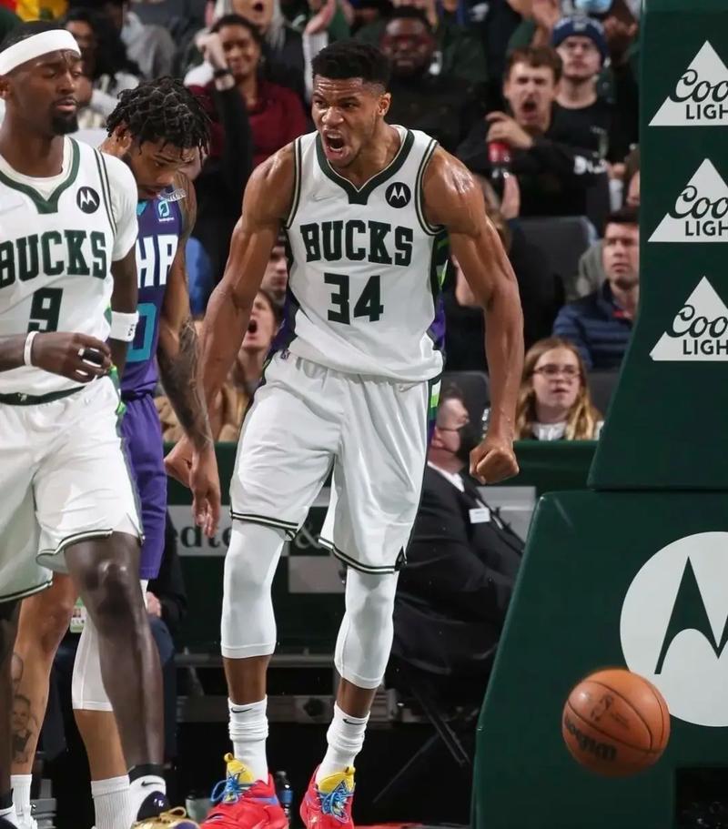 马内：阿诺德的防守不像外界说的那样差；沙特比我想象的更棒（马内：外界低估了阿诺德的防守；沙特的表现超出我的预期）