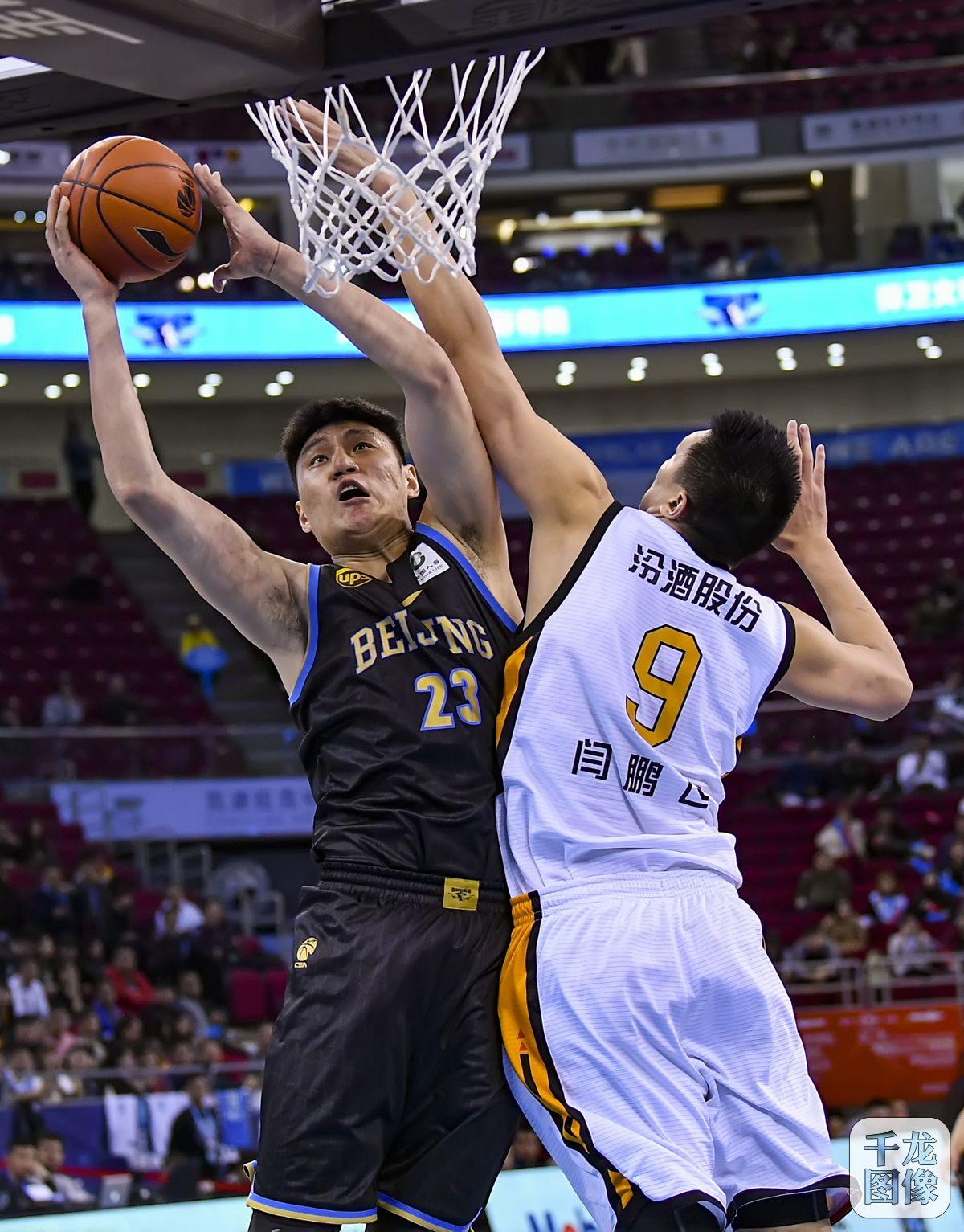 NBA交易市场动态：快船完成外援签约,（NBA交易速报：快船完成外援引进）