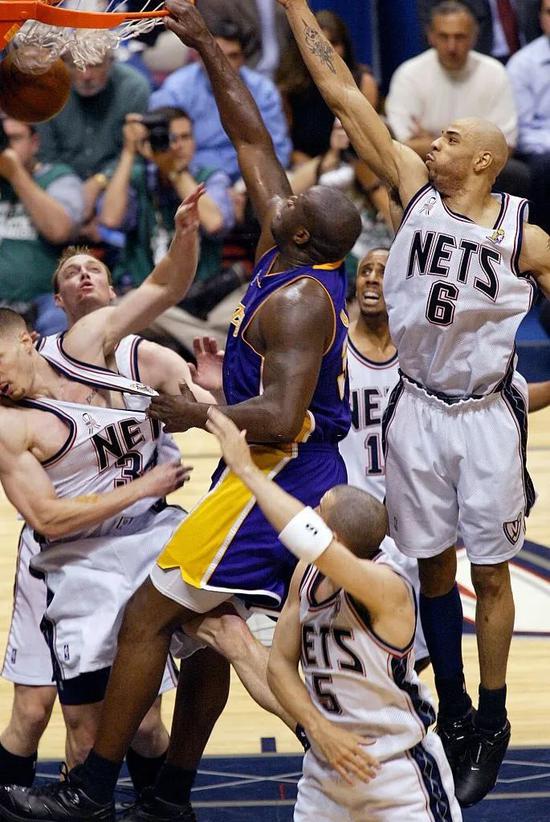 跟队记者：普利希奇参加部分合练，明天将决定他能否参赛（队记：普利希奇参与部分合练，能否出战明日定夺）