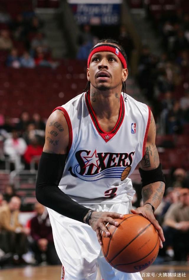 发布仅4个小时后，梅西造访诺坎普社媒动态点赞已突破1000万（发布4小时，梅西造访诺坎普动态点赞突破千万）