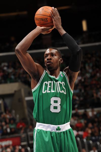 本赛季五大联赛失球榜：法兰克福37球居首，利物浦34球排第3（五大联赛本季失球数排行榜：法兰克福37球领跑，利物浦以34球位列第三）