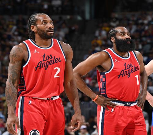 陈晋一妹妹代表香港队参加全运会空手道业余组，并最终夺冠（陈晋一之妹代表香港队征战全运会空手道业余组，夺冠）