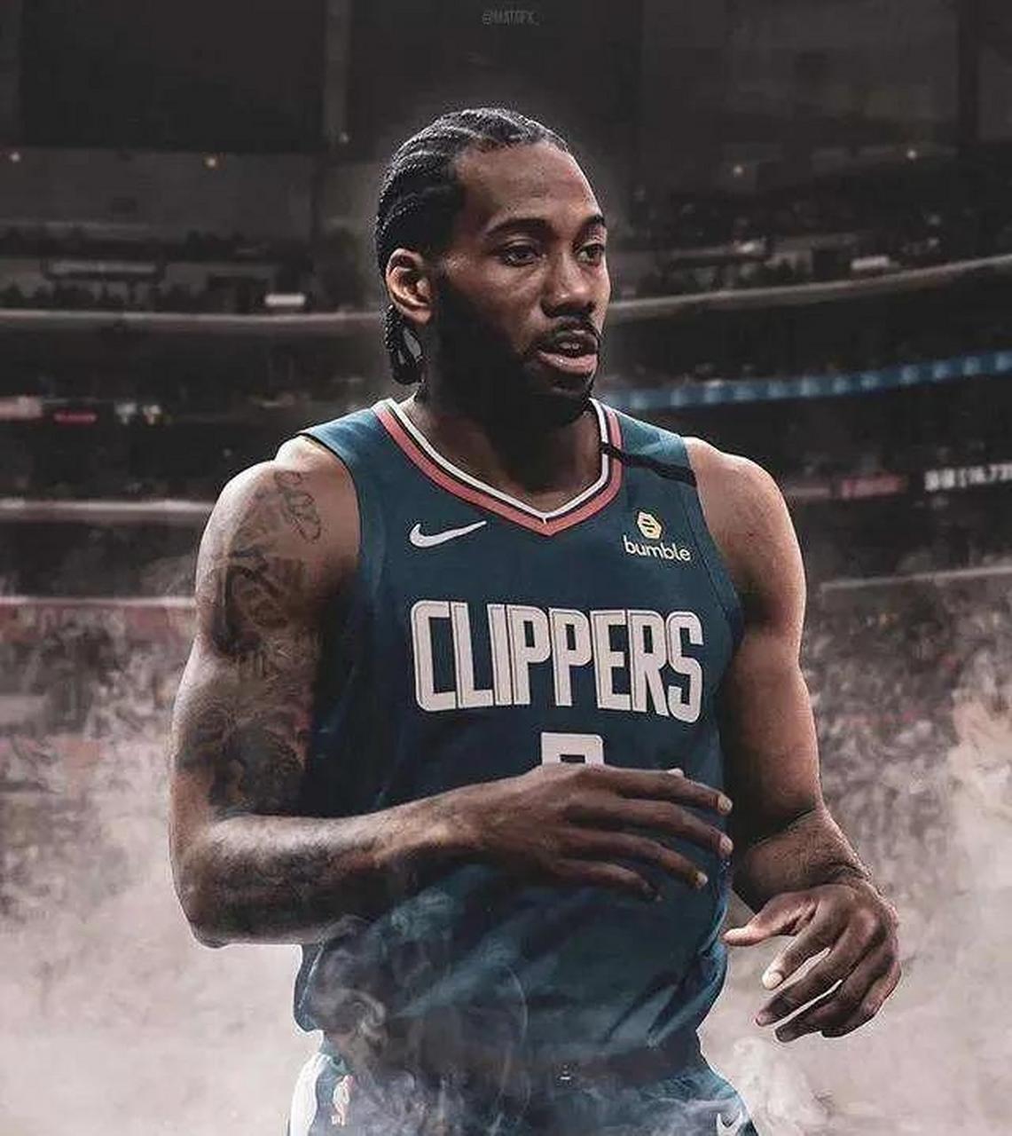 意媒：铃木彩艳可能因为手部骨折缺阵三个月，明年2至3月复出（意媒：手部骨折或让铃木彩艳伤停三个月，预计明年2至3月回归）