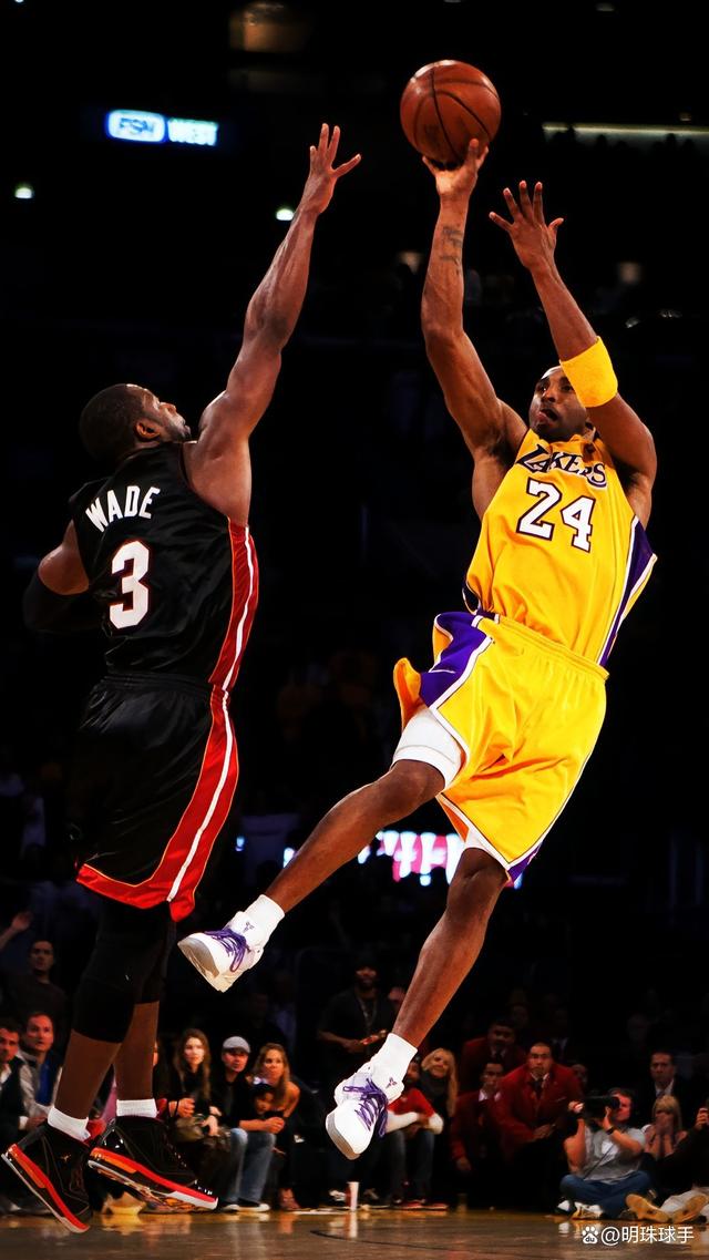 周日西甲裁判：胡安-马丁内斯执法皇马，阿尔韦罗拉执法巴萨（周日西甲裁判安排：胡安-马丁内斯吹罚皇马，阿尔韦罗拉吹罚巴萨）